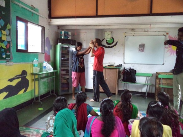Martial Vout - Reality Gives workshop in Dharavi, India