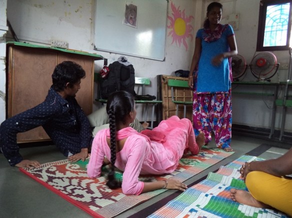 Martial Vout - Reality Gives workshop in Dharavi, India