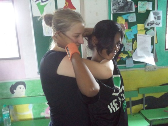 Dharavi class 2 - fighting while sitting - with Reality Gives and Martial Vout