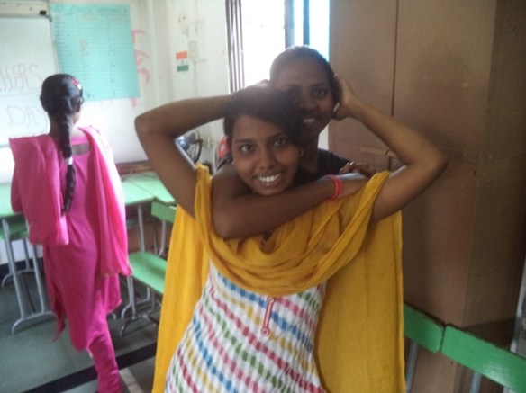 Dharavi class 2 - fighting while sitting - with Reality Gives and Martial Vout